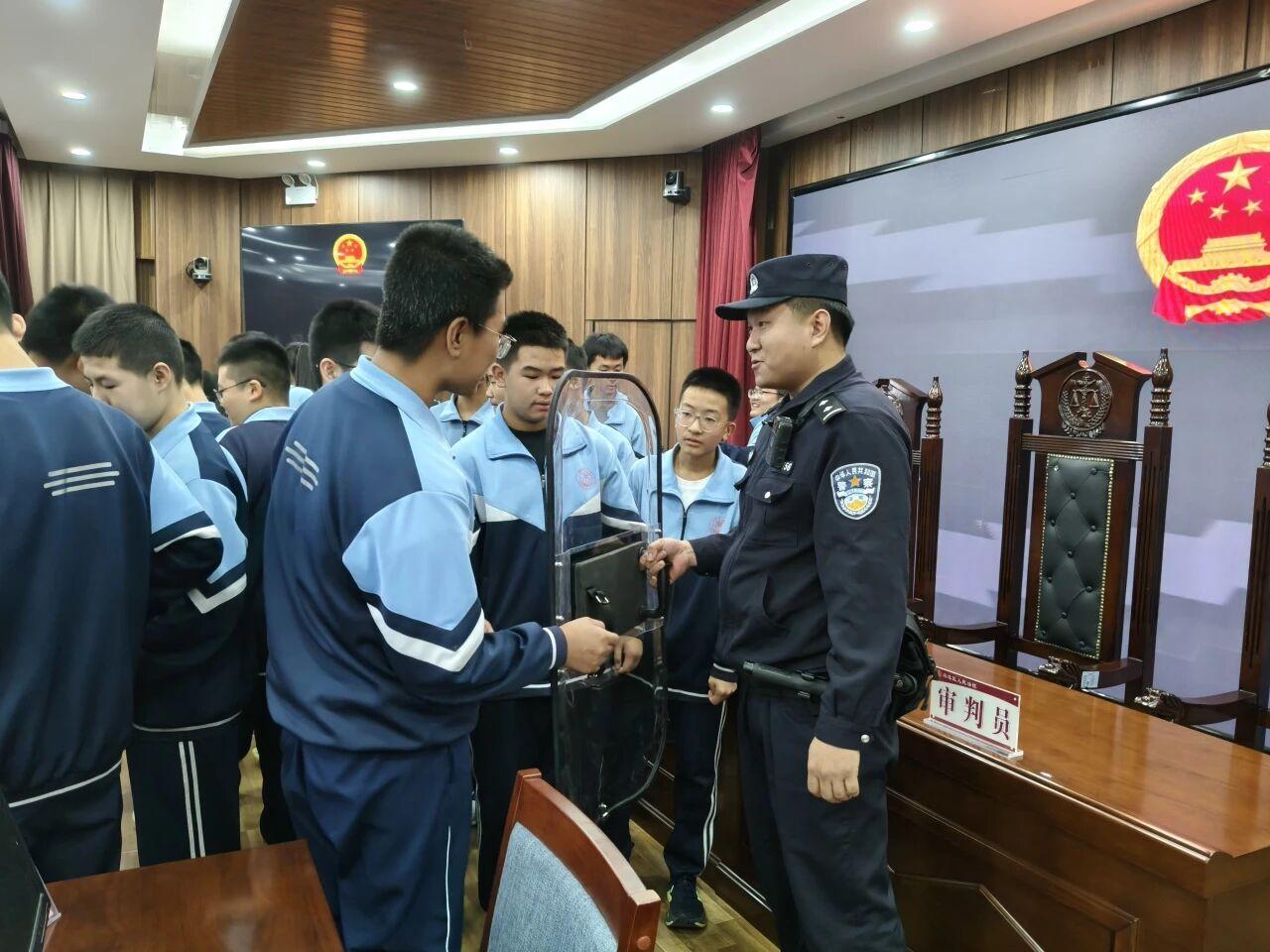 ?烏海市烏達區(qū)開展青少年沉浸式法治教育實踐活動